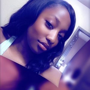 Meet your Posher, Rayna